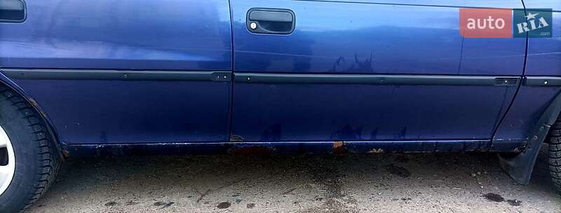 Універсал Opel Astra 1997 в Харкові