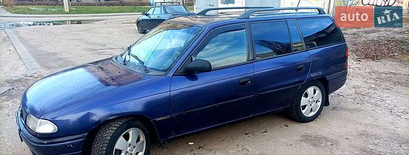 Універсал Opel Astra 1997 в Харкові