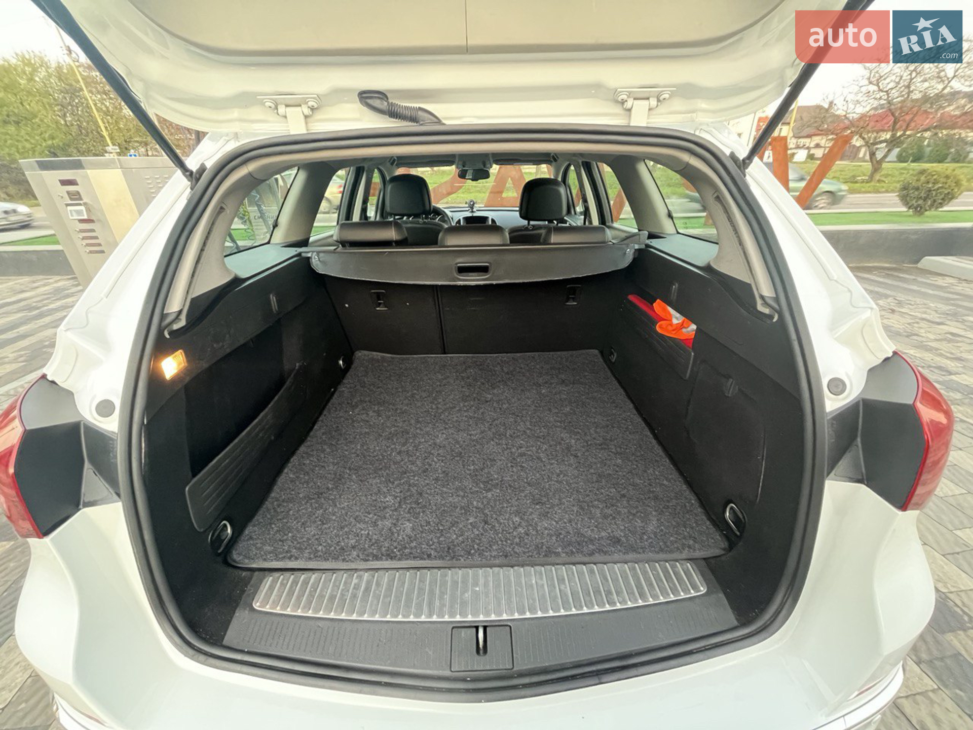 2012 Opel Astra - мініатюра 8