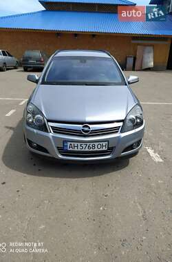 Универсал Opel Astra 2008 в 