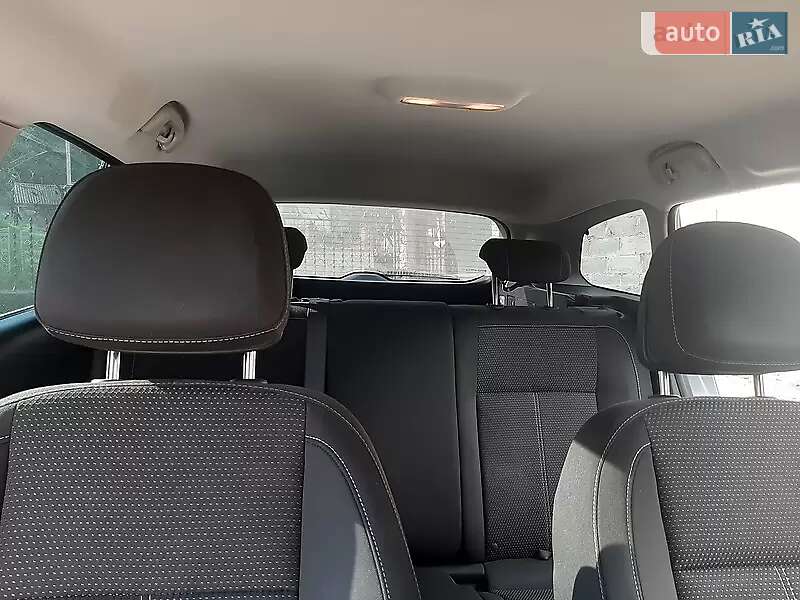 Универсал Opel Astra 2011 в Славуте