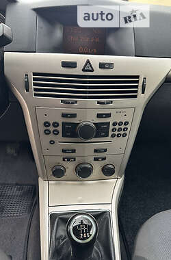Универсал Opel Astra 2008 в 
