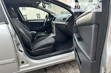 Универсал Opel Astra 2008 в 