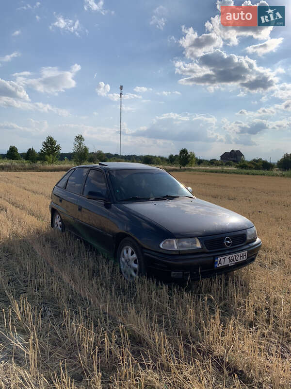 Хэтчбек Opel Astra 1997 в Коломые фото 2 Хэтчбек Opel Astra 1997 в Коломые