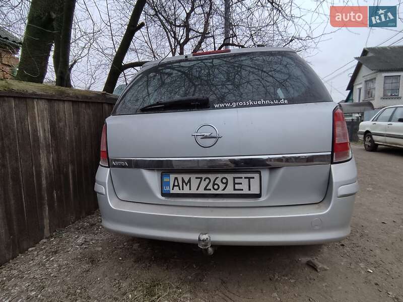 Универсал Opel Astra 2009 в Житомире