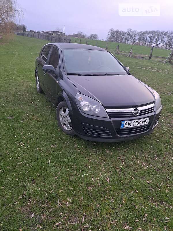 Хэтчбек Opel Astra 2005 в Житомире