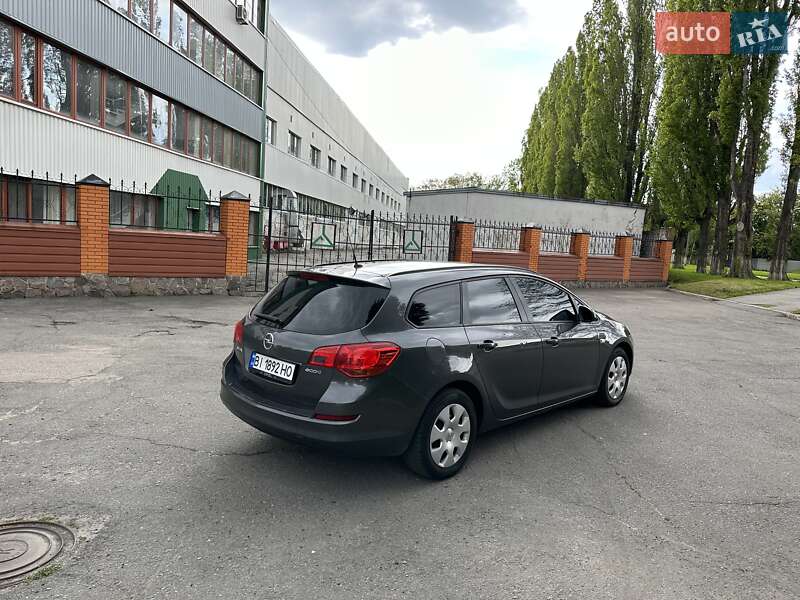 Универсал Opel Astra 2012 в Полтаве фото 59 Универсал Opel Astra 2012 в Полтаве