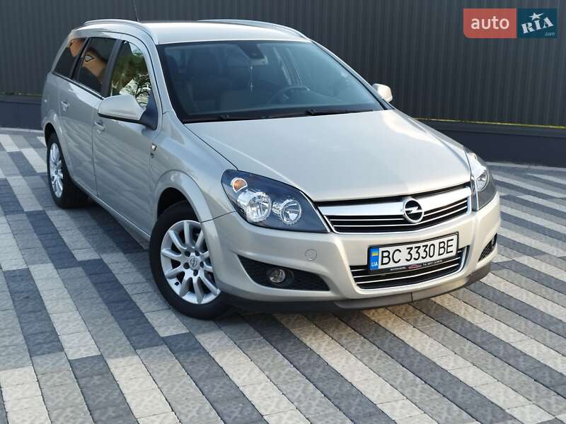 Универсал Opel Astra 2010 в Львове фото 3 Универсал Opel Astra 2010 в Львове