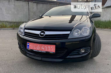 Купе Opel Astra 2006 в Киеве
