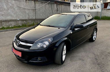 Купе Opel Astra 2006 в Киеве