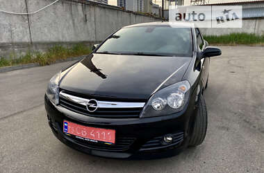 Купе Opel Astra 2006 в Киеве