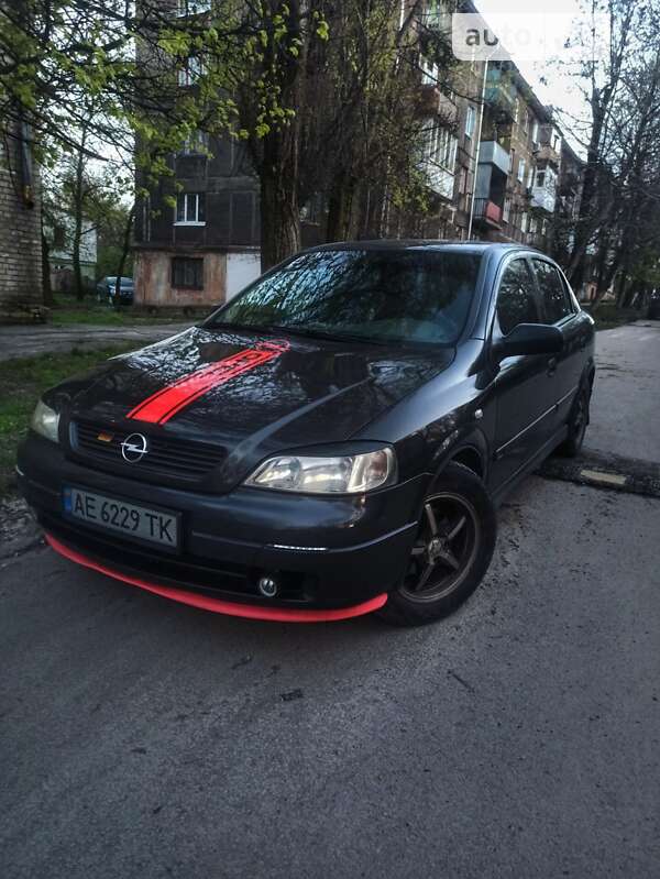 Хэтчбек Opel Astra 1999 в Каменском