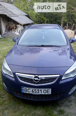 Универсал Opel Astra 2011 в Львове