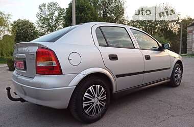 Хэтчбек Opel Astra 2002 в Кропивницком