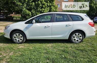 Універсал Opel Astra 2011 в Шостці