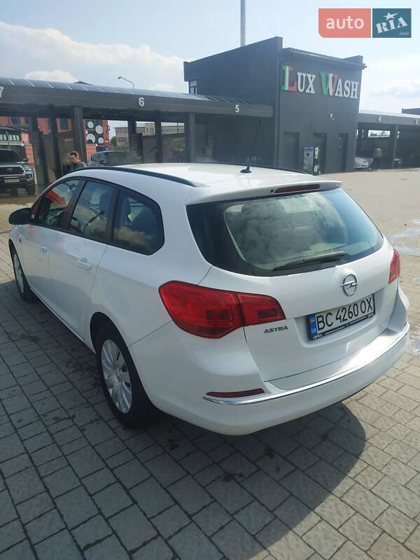 Универсал Opel Astra 2015 в Дрогобыче фото 3 Универсал Opel Astra 2015 в Дрогобыче