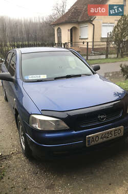 Седан Opel Astra 2007 в Виноградове