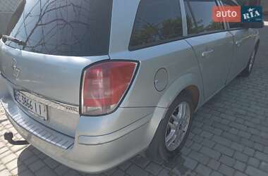 Универсал Opel Astra 2006 в Стрые