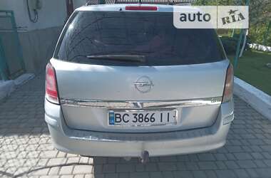 Универсал Opel Astra 2006 в Стрые