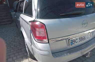 Универсал Opel Astra 2006 в Стрые