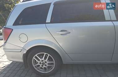 Универсал Opel Astra 2006 в 