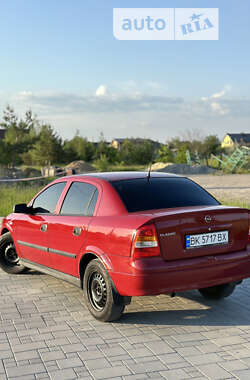Седан Opel Astra 2007 в Рівному