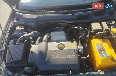 Универсал Opel Astra 1999 в 