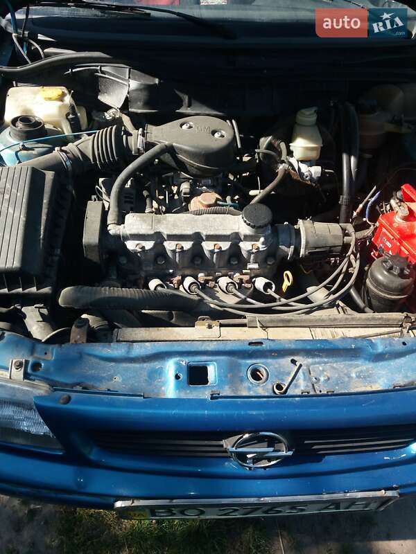 Хэтчбек Opel Astra 1992 в Лановцах