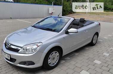 Кабриолет Opel Astra 2008 в Черкассах