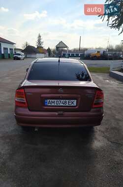 Седан Opel Astra 2001 в Звягеле