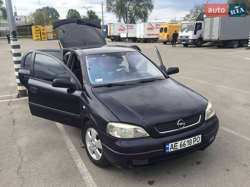 Хэтчбек Opel Astra 2003 в Днепре