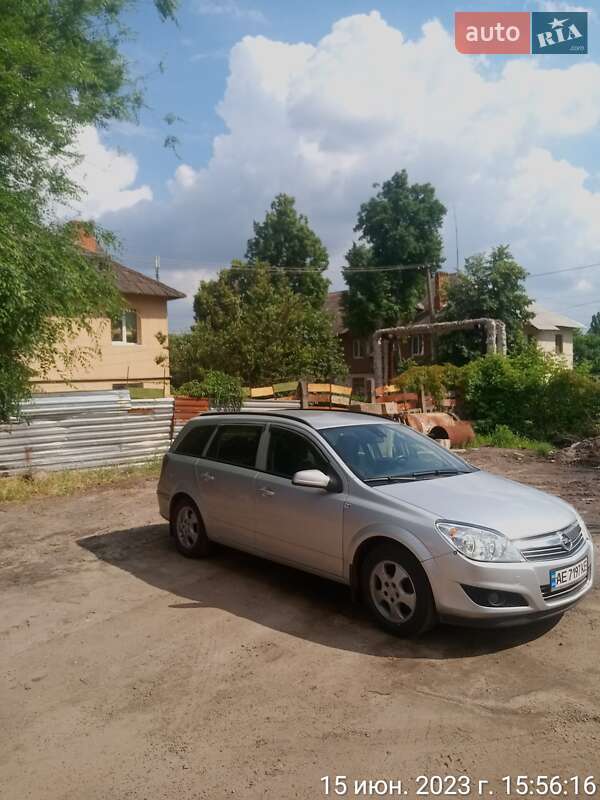 Универсал Opel Astra 2009 в Кривом Роге