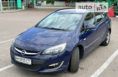 Универсал Opel Astra 2013 в Житомире