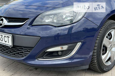 Универсал Opel Astra 2013 в Житомире