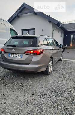 Универсал Opel Astra 2017 в Дубно