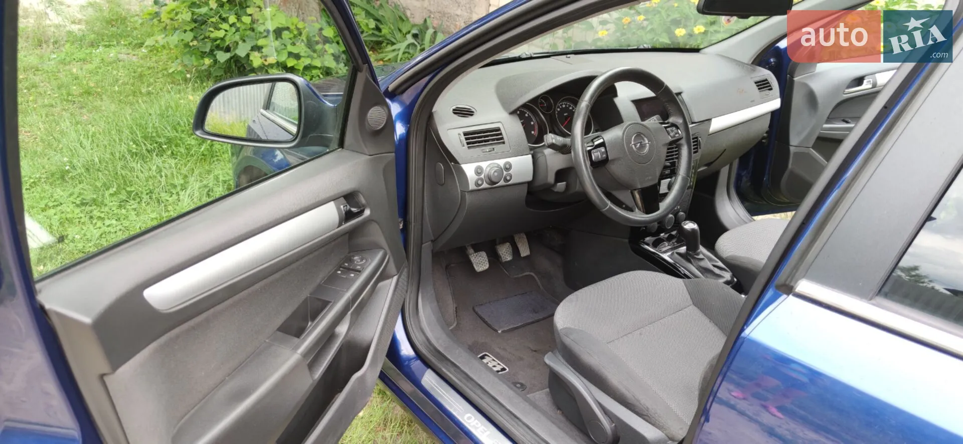 2010 Opel Astra - мініатюра 11