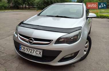 Универсал Opel Astra 2015 в Чернигове