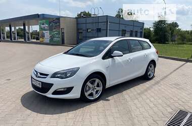 Универсал Opel Astra 2012 в 