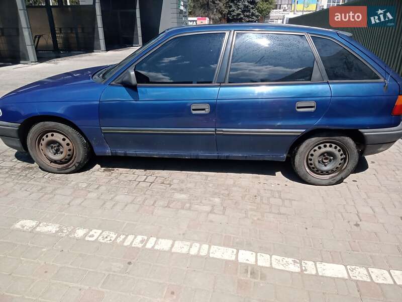 Хетчбек Opel Astra 1992 в Хмельницькому
