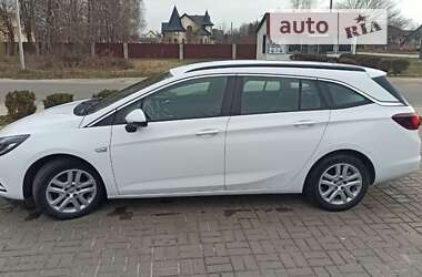 Универсал Opel Astra 2017 в Переяславе
