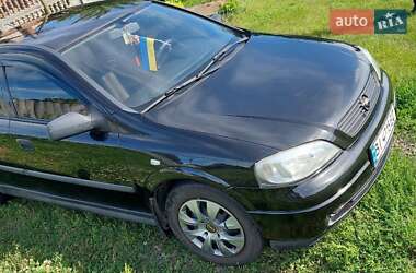 Седан Opel Astra 2005 в Кобеляках
