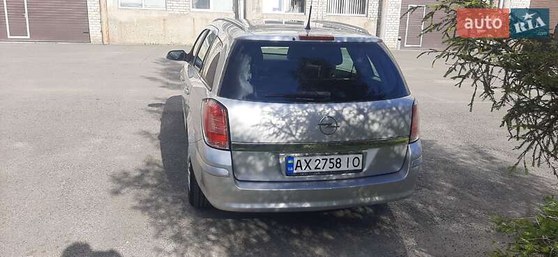 Универсал Opel Astra 2005 в Ивано-Франковске