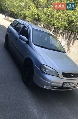 Универсал Opel Astra 2004 в 