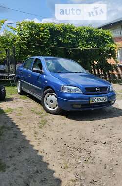 Седан Opel Astra 2006 в Львові