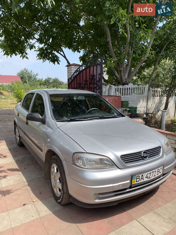 Opel Astra 2005