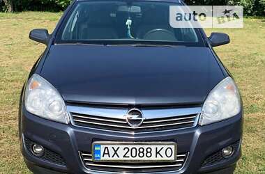 Универсал Opel Astra 2009 в Зенькове