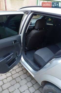 Универсал Opel Astra 2009 в 
