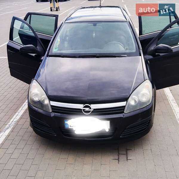 Универсал Opel Astra 2005 в Сумах