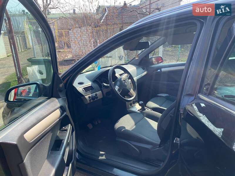 Opel Astra 2007