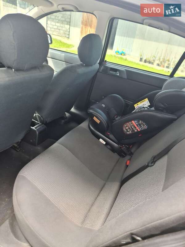 Седан Opel Astra 2007 в Богородчанах